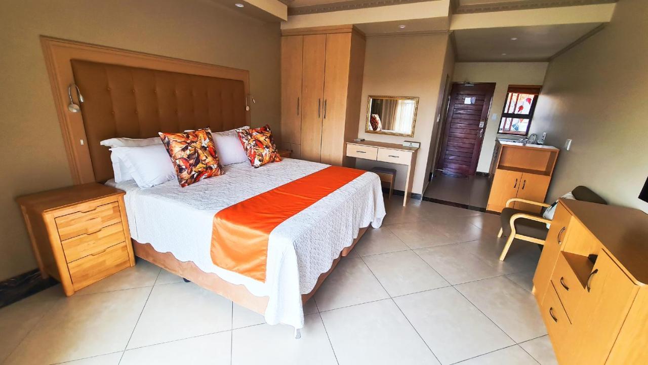 Lilypark Lodge Rustenburg Exterior foto