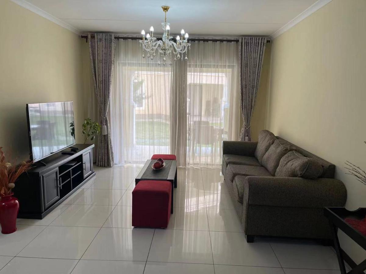 Lilypark Lodge Rustenburg Exterior foto